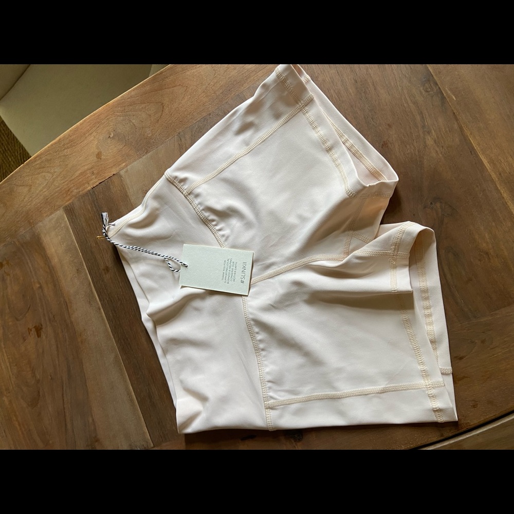 Slinkii Booty/ Athletic short in Stone. Size S. BNWT
